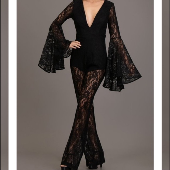 ‼️NEW‼️SHIPS TODAY 📦 Black Lace Flare Jumpsuit - Picture 1 of 1